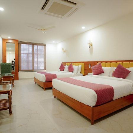 Hotel Eleven Heights 博帕尔 外观 照片