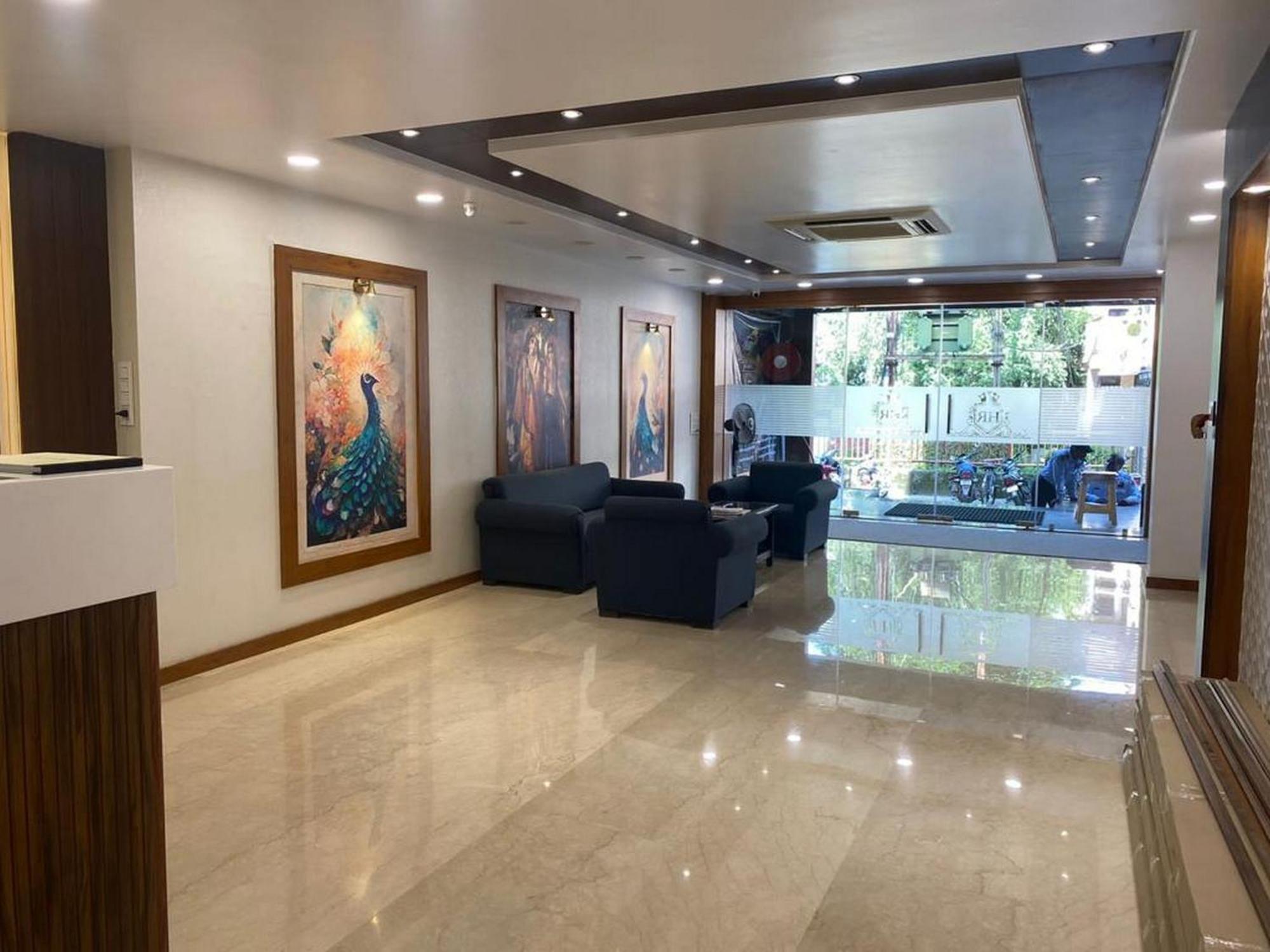 Hotel Eleven Heights 博帕尔 外观 照片