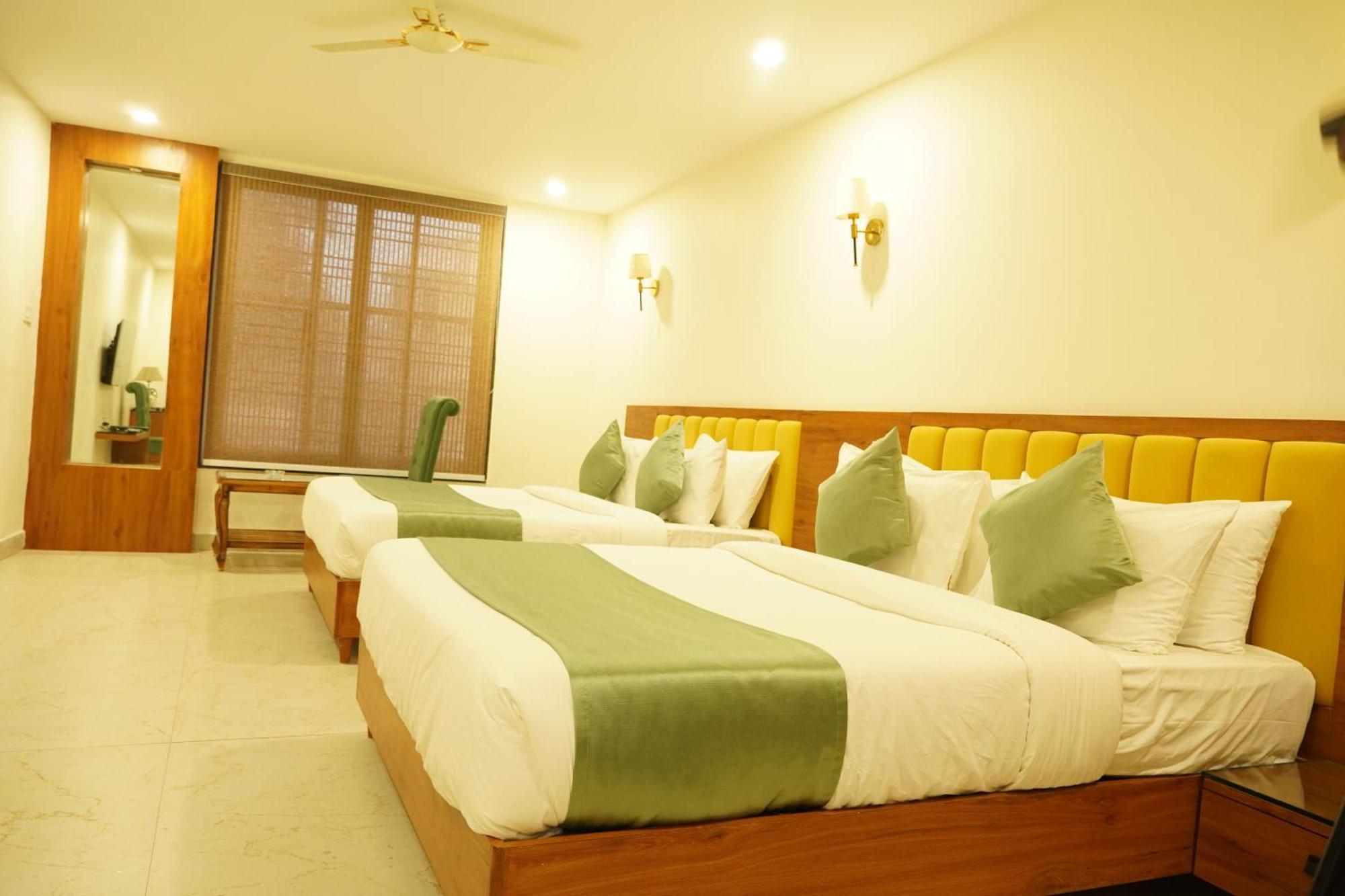 Hotel Eleven Heights 博帕尔 外观 照片