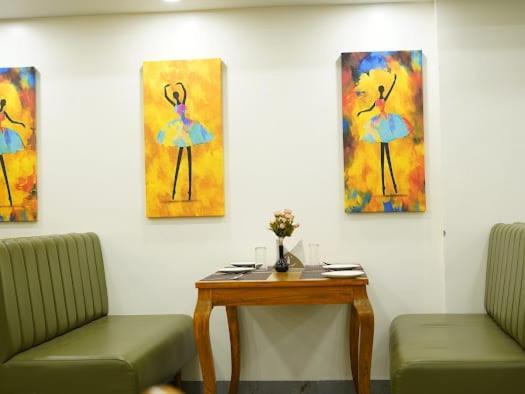 Hotel Eleven Heights 博帕尔 外观 照片